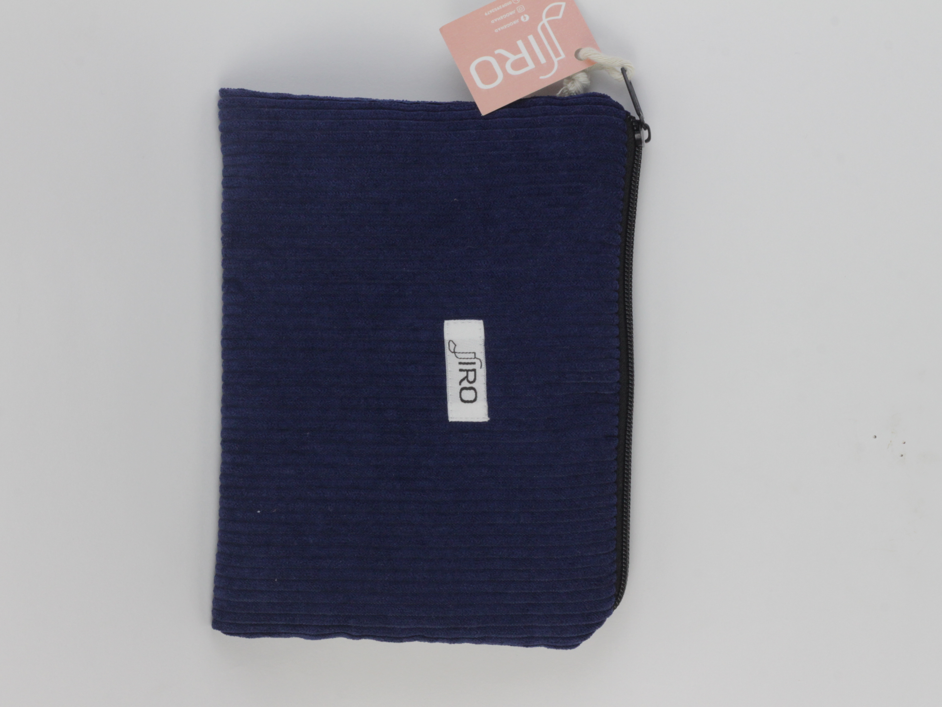 Qatifa Clutch